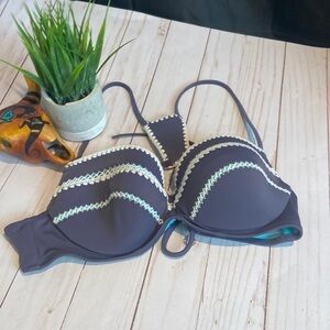 Shade Shop Navy & White T Back Bikini Top​